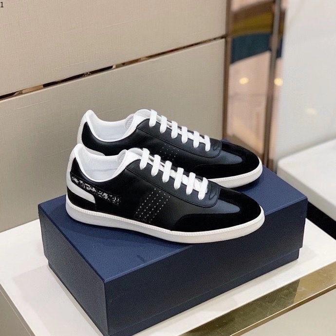 

Prad 2021Designers Mens Luxuries Trainers Womens Sneakers Casual Shoes Chaussures Luxe Espadrilles Scarpe Firmate AIShang kmj0486