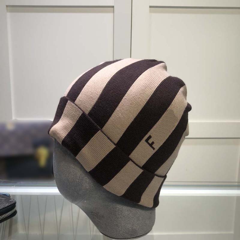 

Hot selling Classic Designer Winter Beanie Men And Women Fashion Design Knitted Caps fashion knitted cotton design hats warm skull caps, #1