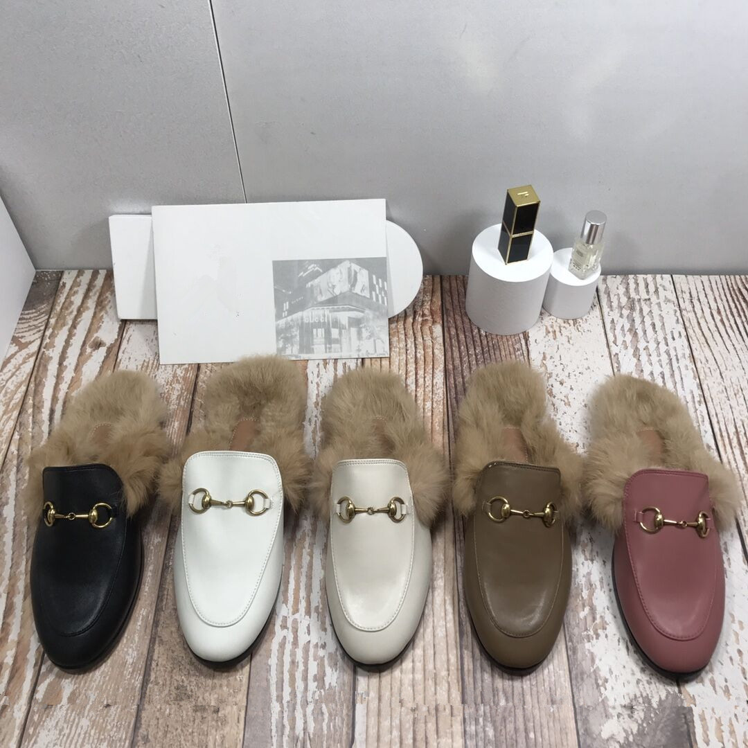 

Fashion Designer Women Fur fluffy Slippers Embroider flower Loafers Genuine Leather Mules Womens brown metal buckle chain Casual Flat Shoes Slipper 35-41 G888