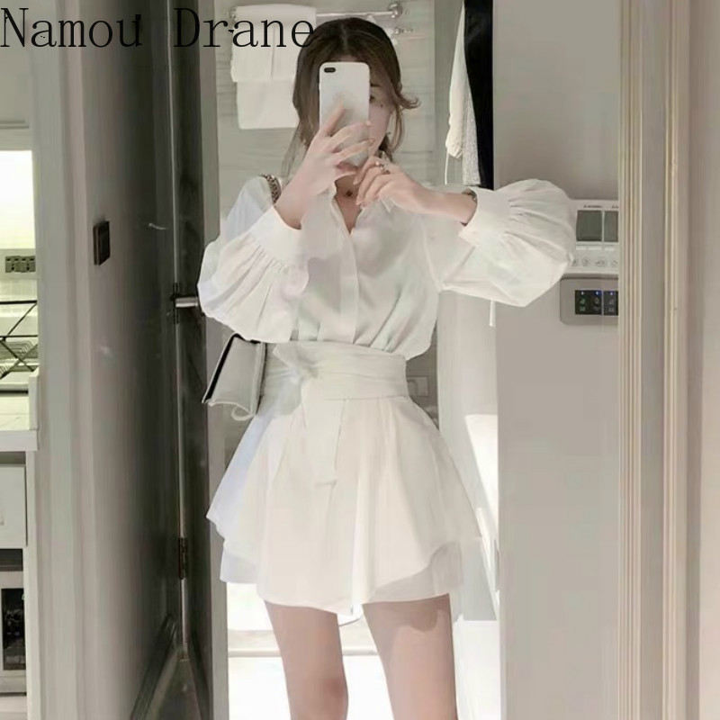 

Women Korean Beach Style Suits Long Sleeve OL Sashes Lacing Bow Blouses + Shorts 2 Piece Set Outfits 210429, Beige