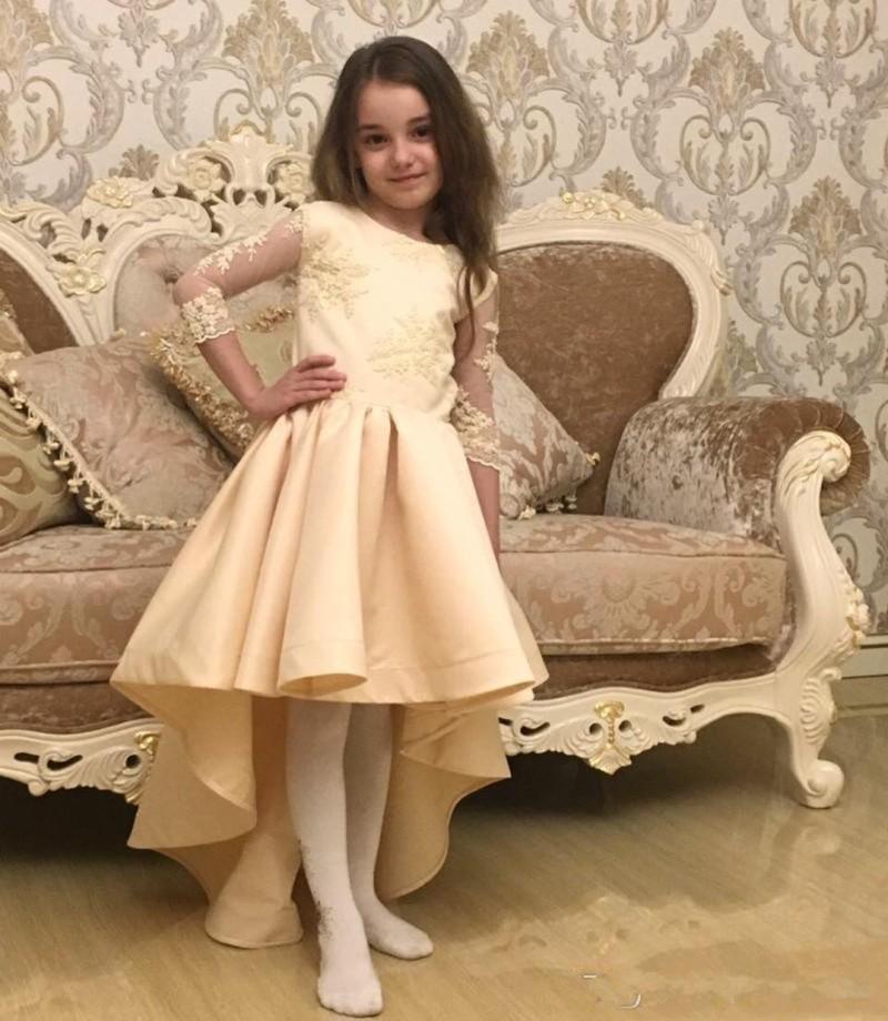 

Girl's Dresses Luxury Train Lace Applique Flower Girl Sleeveless Princess Little Girls Pageant Holy Communion Birthday Party, Red;yellow