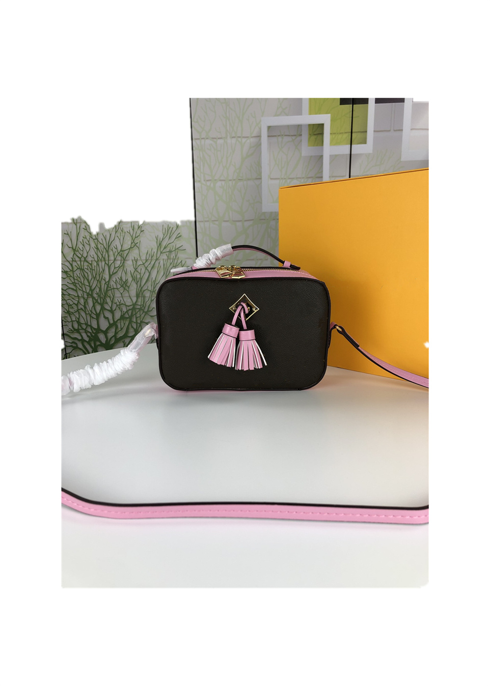 

GGLVLOUISVITTONYSLVUTTON Designers Women Handbags Leather Crossbody Soho Disco Shoulder Bag Fringed Messenger Bags Purse Wallet 22cm, Box