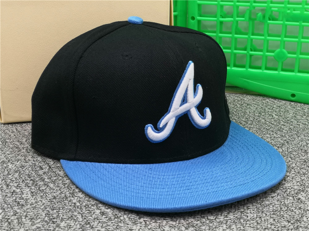 

2021 camiseta nueva Atlanta sombreros hombre bonita letra un gorras de béisbol adulto pico plana Gorra ajustada Hip Hop hombres mujeres completa cerrado Gorra