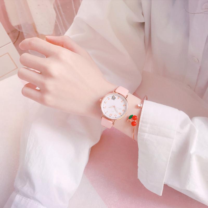 

Wristwatches The 2021 Women's Pointer Watch Cute Cartoon Fresh With Same Bracelet Party Holiday Gift