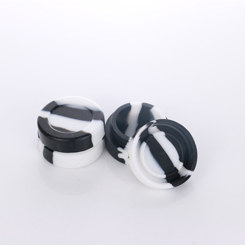 

Smoking Wholesale 5ml Silicone Jars Dab For Concentrate Oil Reusable Round Non-stick Wax Container