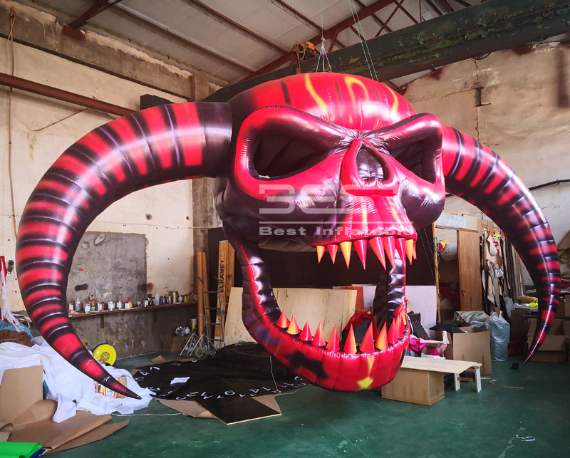 Opknoping Party Stage Decoratie Opblaasbare Halloween Skulls Skeleton Delen voor Club Pub Event