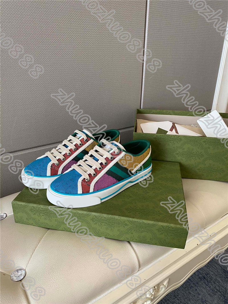 

Women and men Sneaker fashion Designers lace Casual shoes for woman more colour Platform Trainers Walking flat shoe with box size 35-45, Shopping bag;no shoes