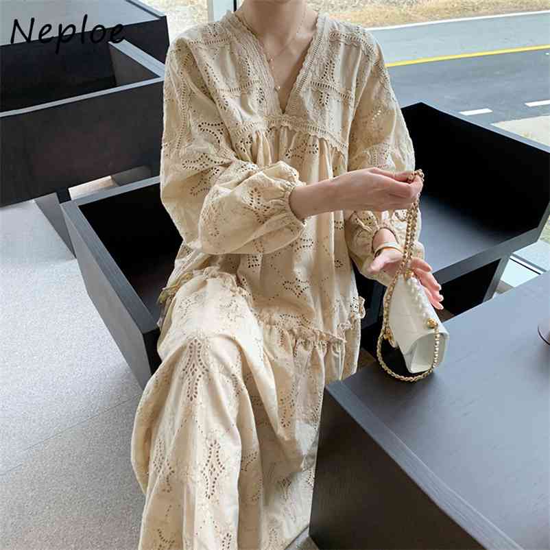 Kuzuwata Elegant Lace Hook Flower Solid Dress Women High Waist Hip A Line Long Vestidos V Neck Pullover Sleeve Robe Spring 210422Z