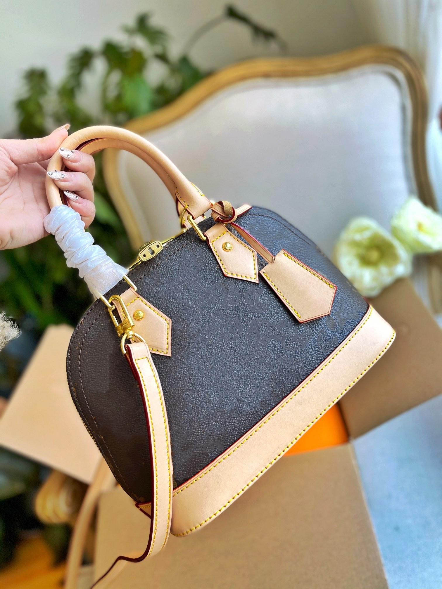 

2022 Top Quality Alma Bb Fashion Women Shoulder Bags Chain Messenger Bag Leather Handbags Shell Wallet Purse Ladies Cosmetic Crossbody Bags Totes luxurybag116, Card not sold separately