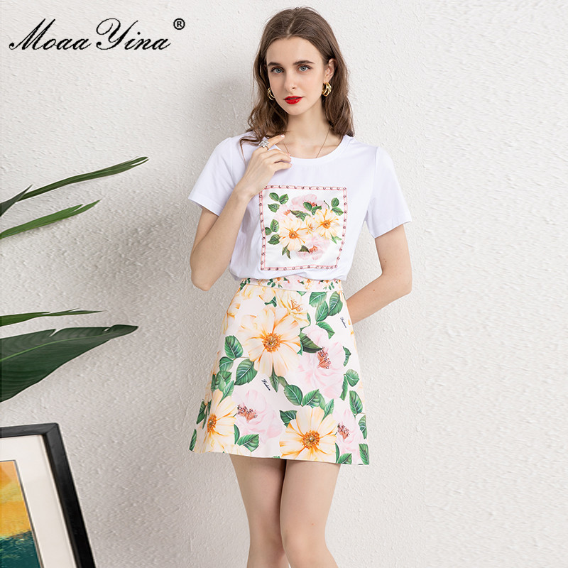 

Fashion Designer Summer Floral Short Skirts Sets Women' Casual white T-shirts and Printed Mini Two Pieces Suit 210524, Mixed color