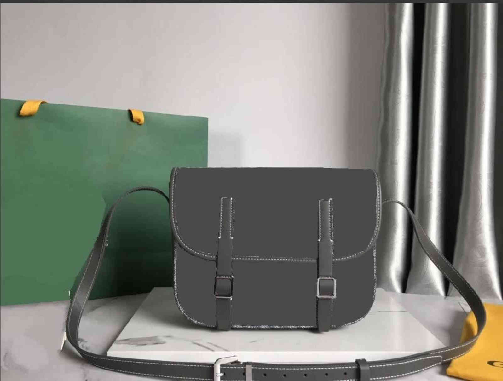 

bags classic double button goya. postman bag Single Shoulder Messenger men's and women's universal large capacity fashion Cowhide 29cm, Box