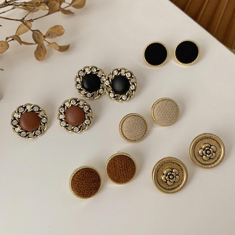 Stud 2021 Winter Vintage Velvet Button Round Earrings For Women Fashion Jewelry Temperament Pendientes Femme Bijoux-image-708672521