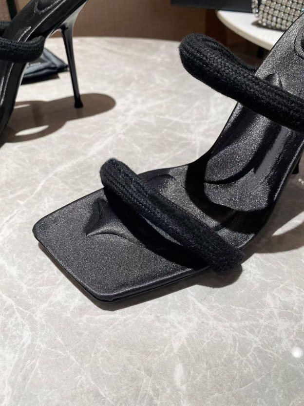 

2022 beautiful women's high-heeled slippers with curved cool square head, Black