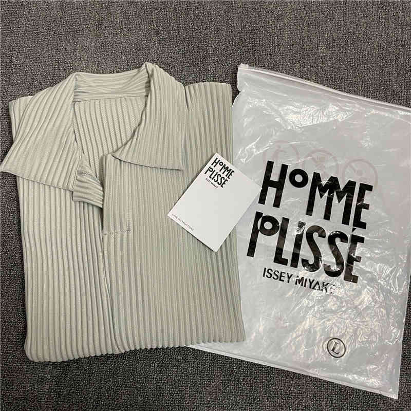 

Pleated HOMME PLISSE T Shirt Stretch Fabric Men Women op Quality Folds Original Package k813, Black
