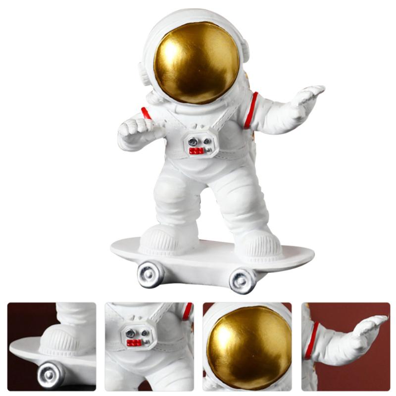

Astronaut Ornament Doll Action Figures Collection Spaceman Desktop Decor Gift Decorations