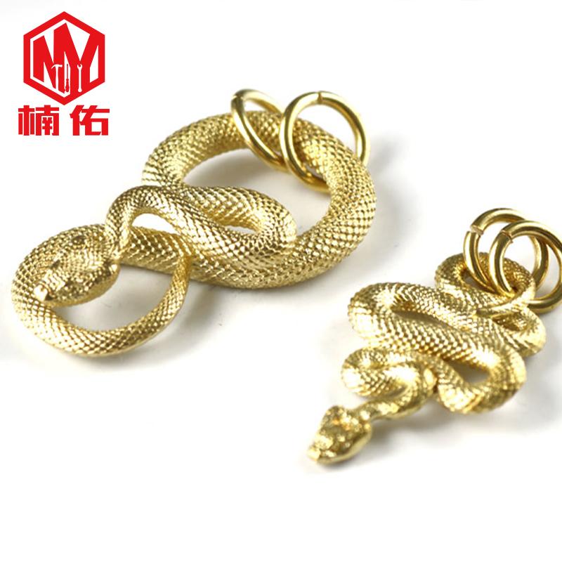 

Handmade Snake Pendant Car Key Accessories For Girlfriend Necklace Outdoor Gadgets