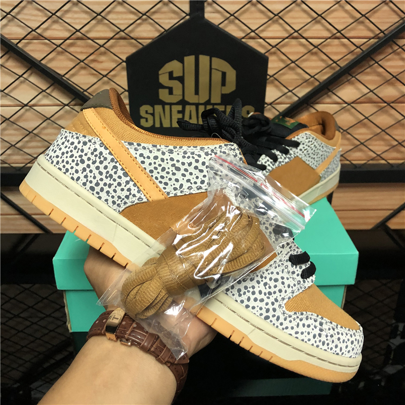 

Top Quality Men Women Running Shoes Chunky UNC Toy Night of Mischief Kentucky Travis Scotts Concepts Purple Bears Mens Sport Trainer Sneaker, Style 12