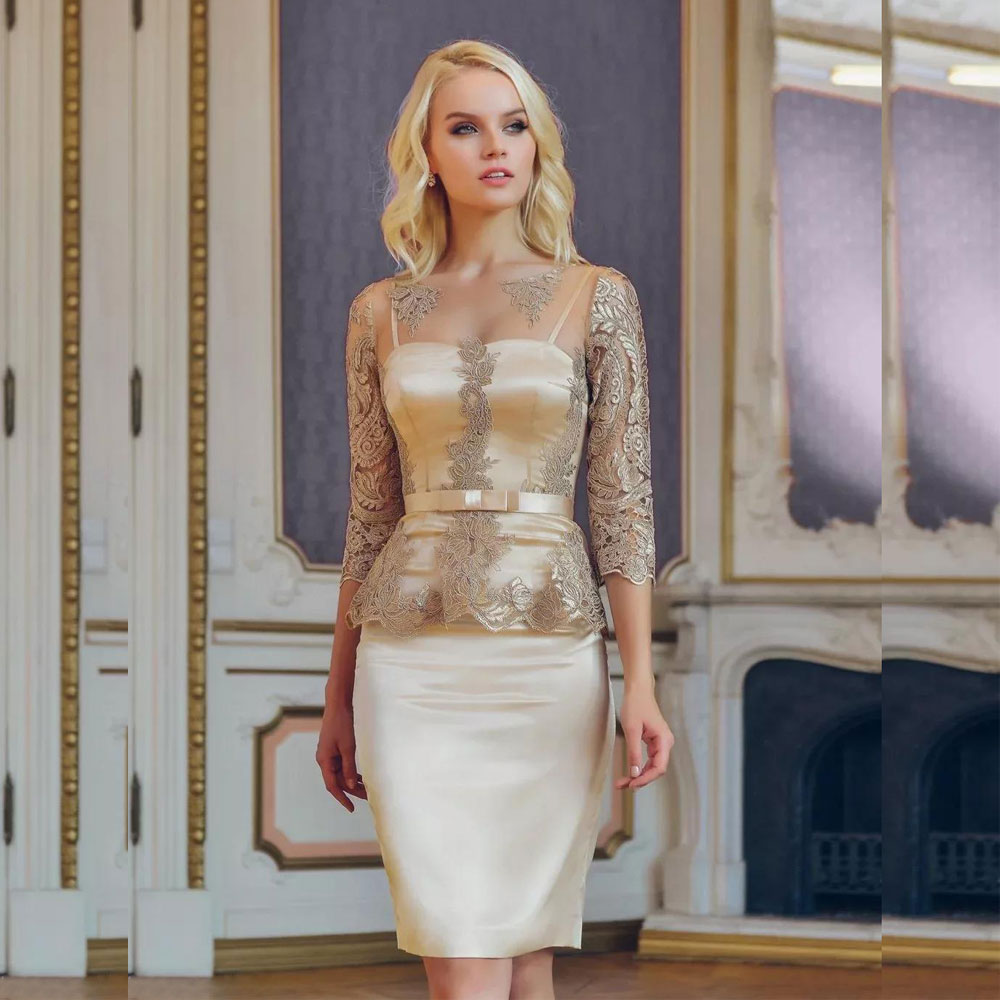 

Elegant Champagne Lace Mother of the Bride Dresses Sheer Bateau Neck Peplum Evening Gowns Long Sleeves Satin Knee Length Wedding Guest Dress