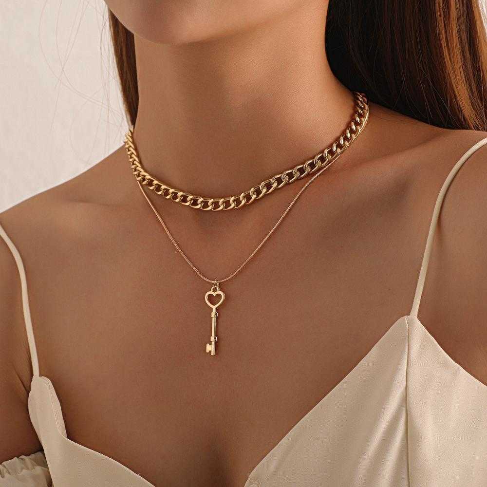 

Designer Necklace fashion Key Lock Double Layer Punk Link Chain Padlock Pendant Hiphop Women Fashion Gothic Jewelry