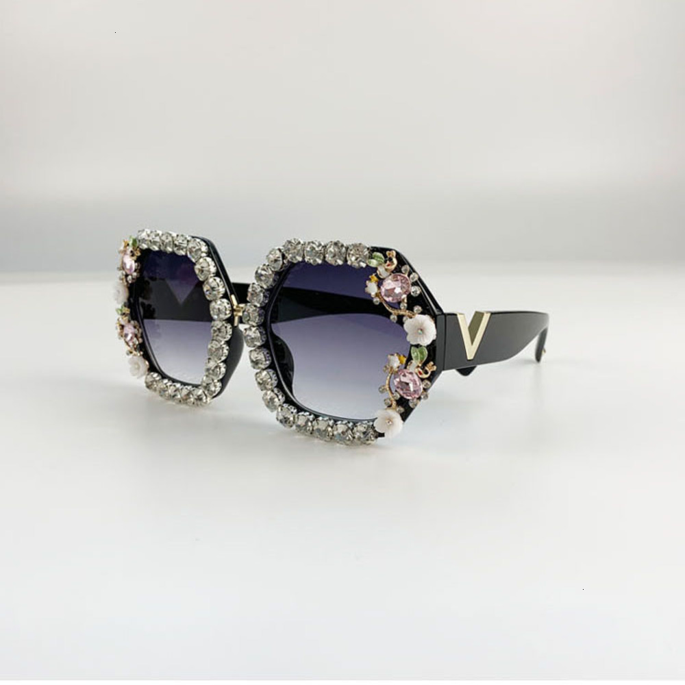 

Highend accessories Hot Selling Luxury Vintage clear rhintone flower sunglass, Black
