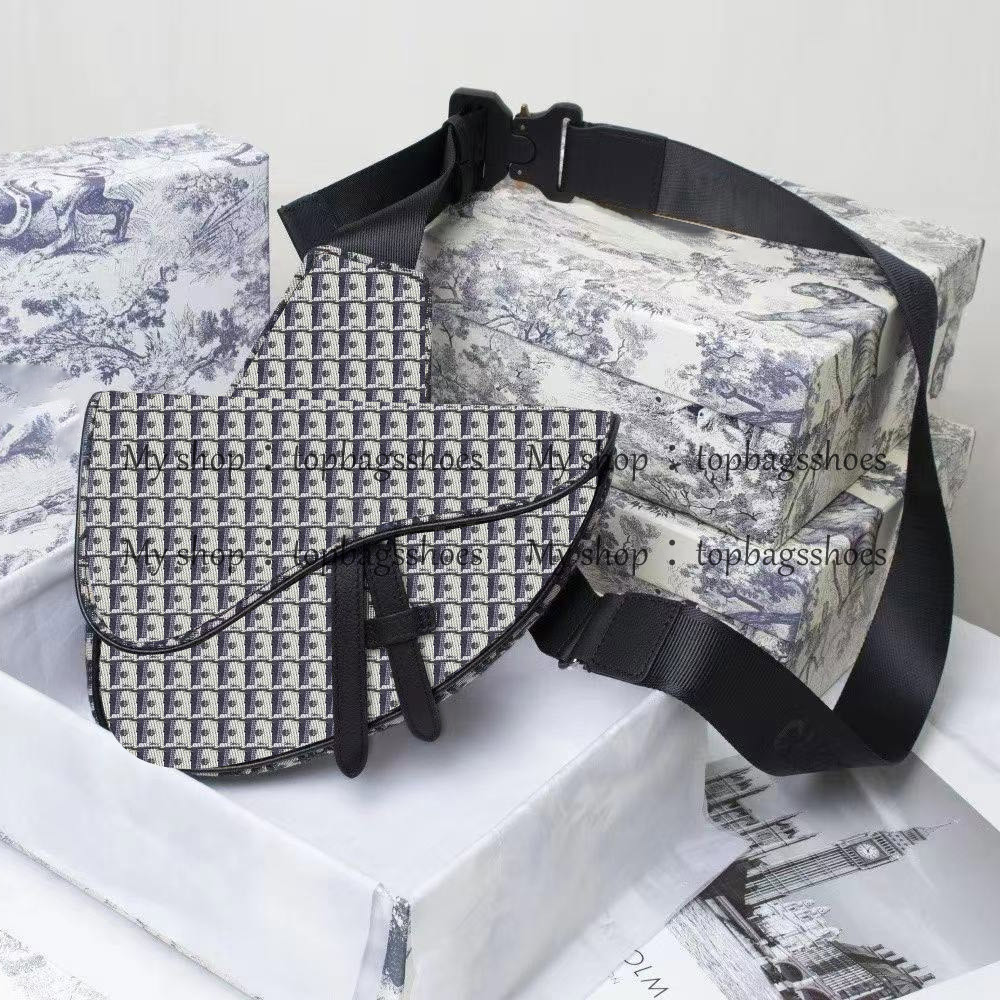 

Luxurys Designers Crossbody Bags Trendy Classic Fashion Handbags purses top designer Embroidery Letter Small Flap Woman messenger Shoulder Bag