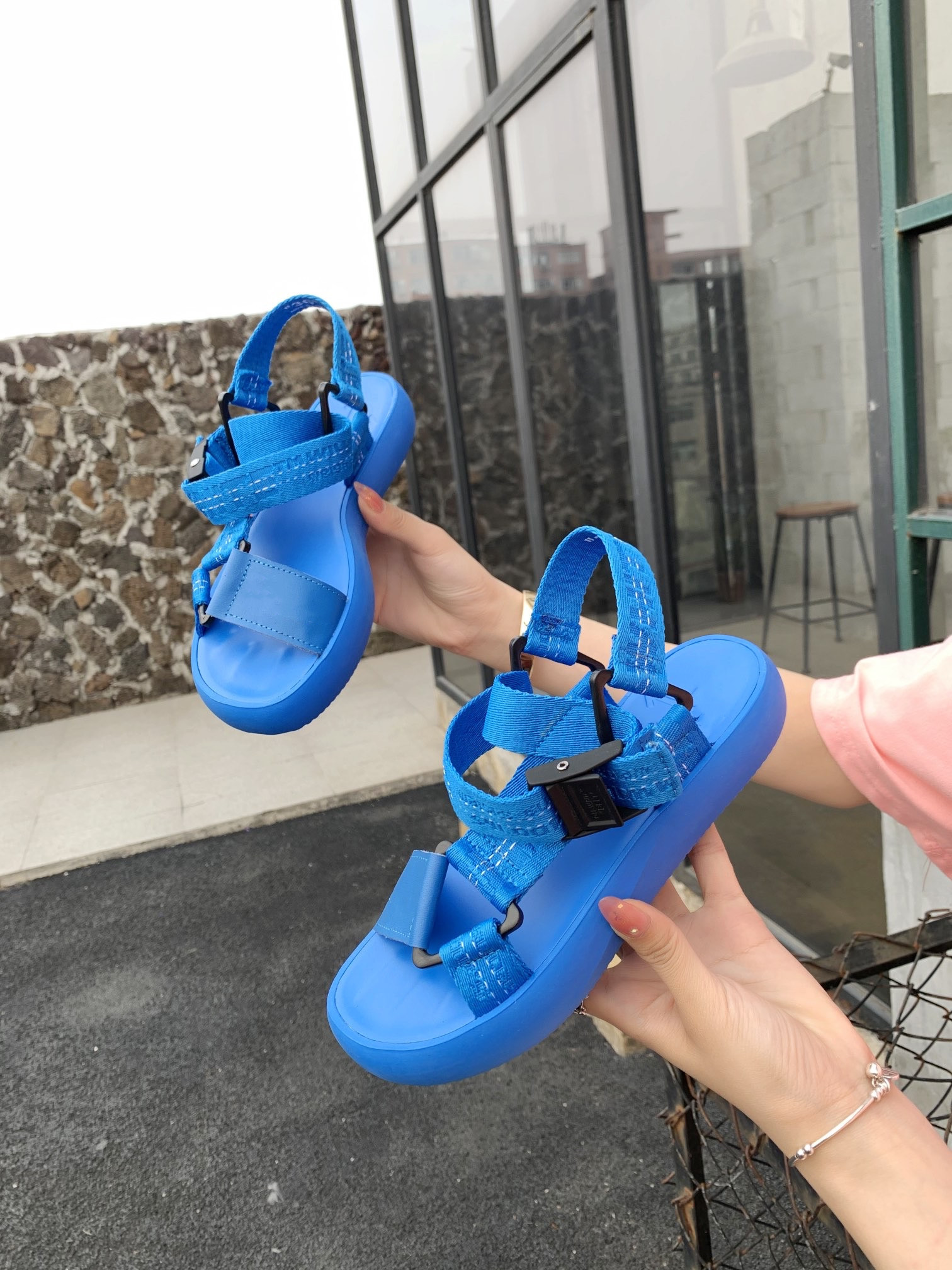 

2022 with box luxury men designers sandals Sandal Women Luxurys Designers Sandals Designers Flip Flops Luxury Girl Slides Sandalias Casual Shoes 1216, 02