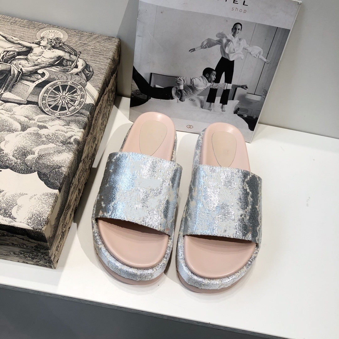 

Designers Women Sandals Luxurys Slide Womens Shoes Fashion Designer Flat Slides Flip Flops Platform Sandals Slippers Sandal With Box nn0413, 16