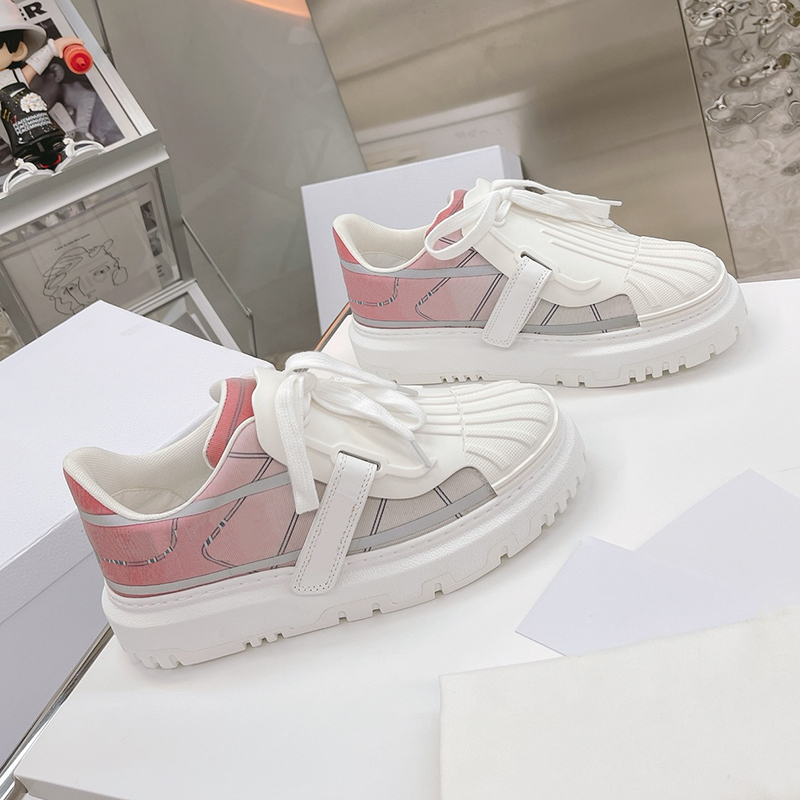 

Designer Women Shell Toe Platform Shoe 2021s Paris Fashion Luxurys Designers Shoes Casual Mesh Light Reflection Strip White Sneakers Woman Flat Heel Sport Trainers, Red