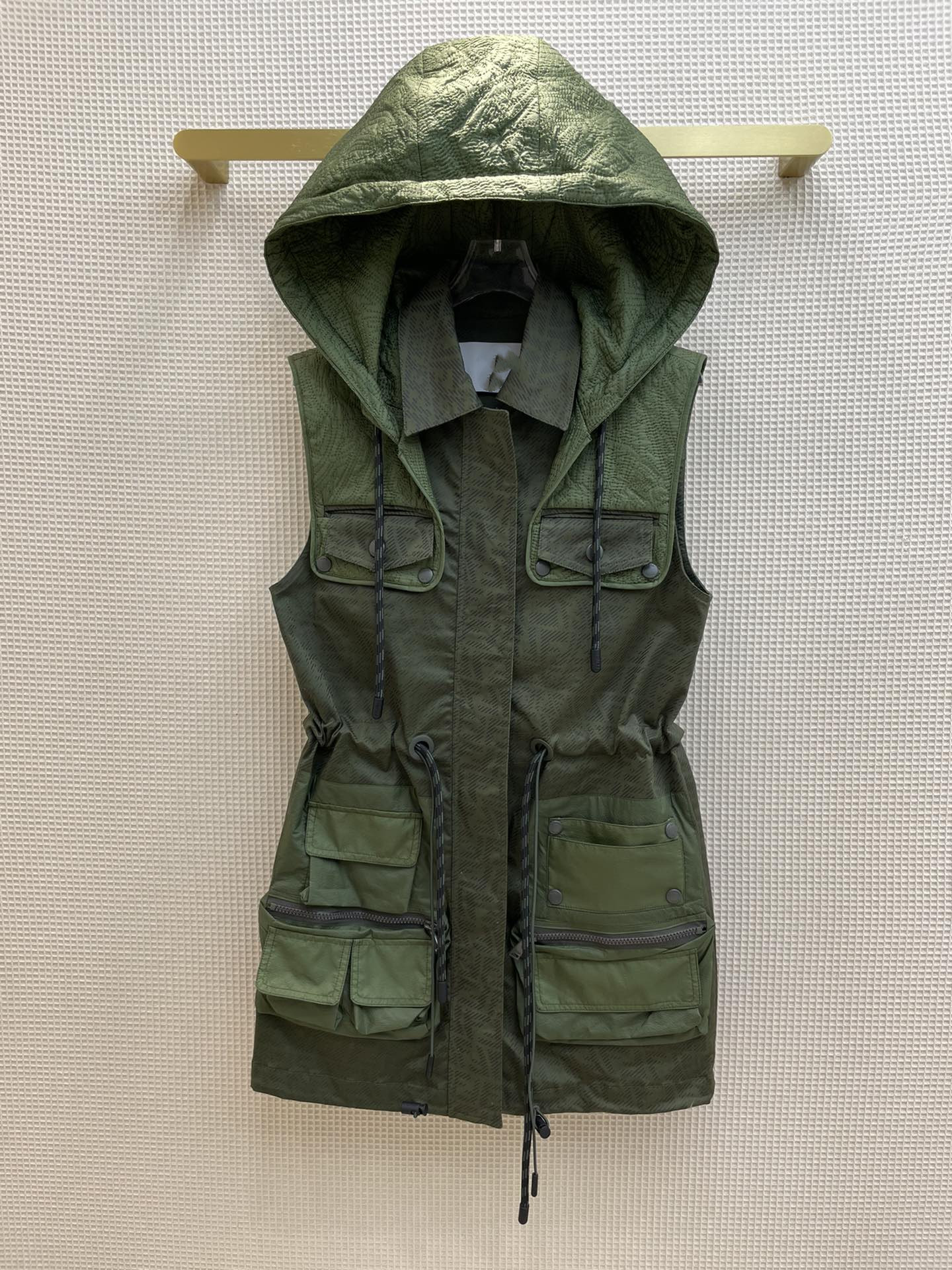 2021 Autumn Winter Hooded Panelled Patchwork Knit Brand Same Style Vests Designer Vests Luxury Women's Vests 0910-4