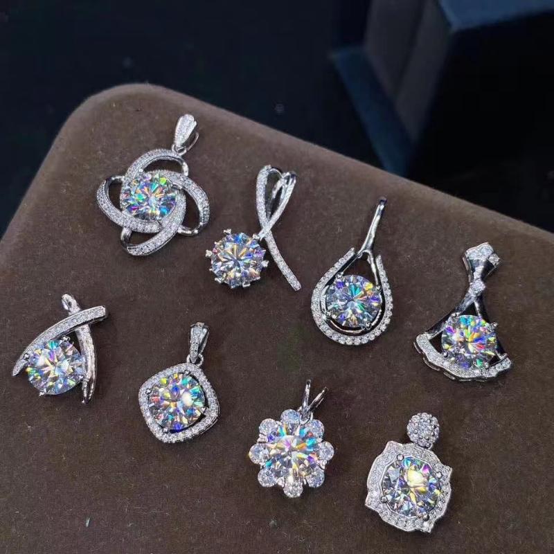 

Pendant Necklaces Moissanite Dimond 1.0ct D Color 925 Sterling Silver Necklace Exquisite Jewelry Party Wedding Pendants For Women's Birthday