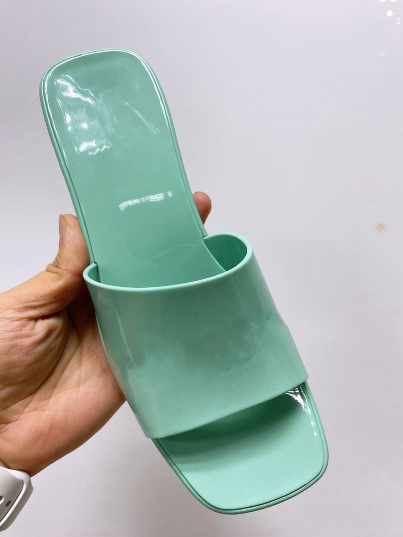 

2021 Ladies Sandals Platform Slippers Fashion High Heels Available in a variety of colors 35-40 v9s, Black