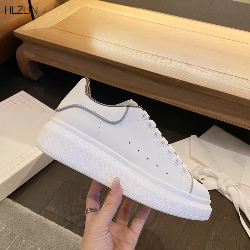 

2021 Designer Shoes Classic Suede Velvet Leather Women Mens Flat Sneaker Platform Oversized Sports Trainer with Box Size35-46 hdfhgdfhg, Black