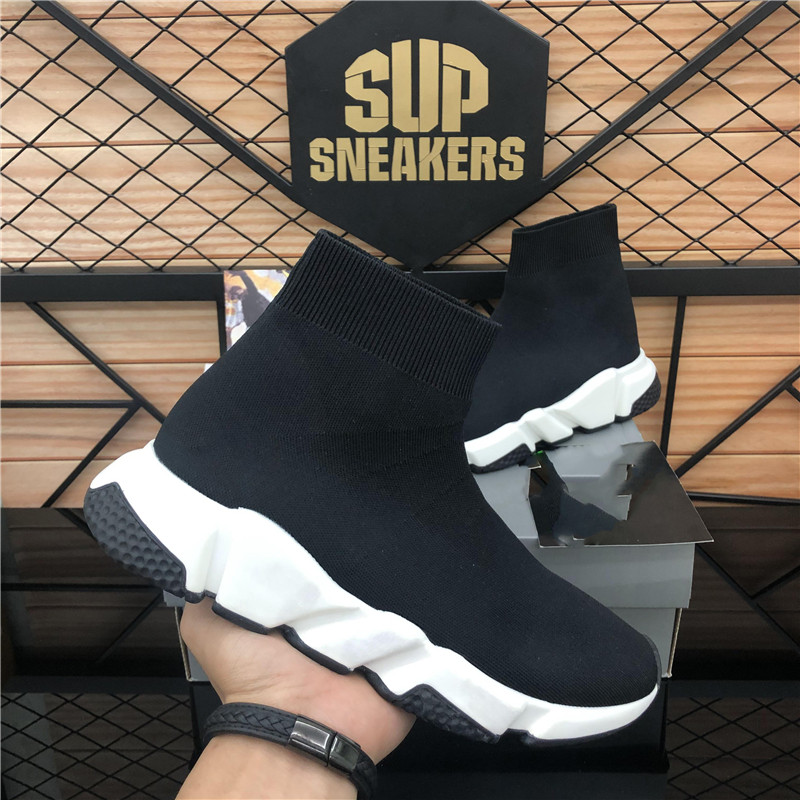 

Top Quality Luxury Brand Designer Socks Shoes Paris Knitting Mesh Men Women Speed Runner Sneakers Black White Slip On Triple S Soft Casual T