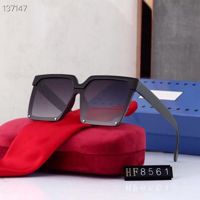 

2022 Luxury Designer Sunglasses Men Eyeglasses Outdoor Shades Frame Fashion Classic Lady Sun glasses Mirrors for Women