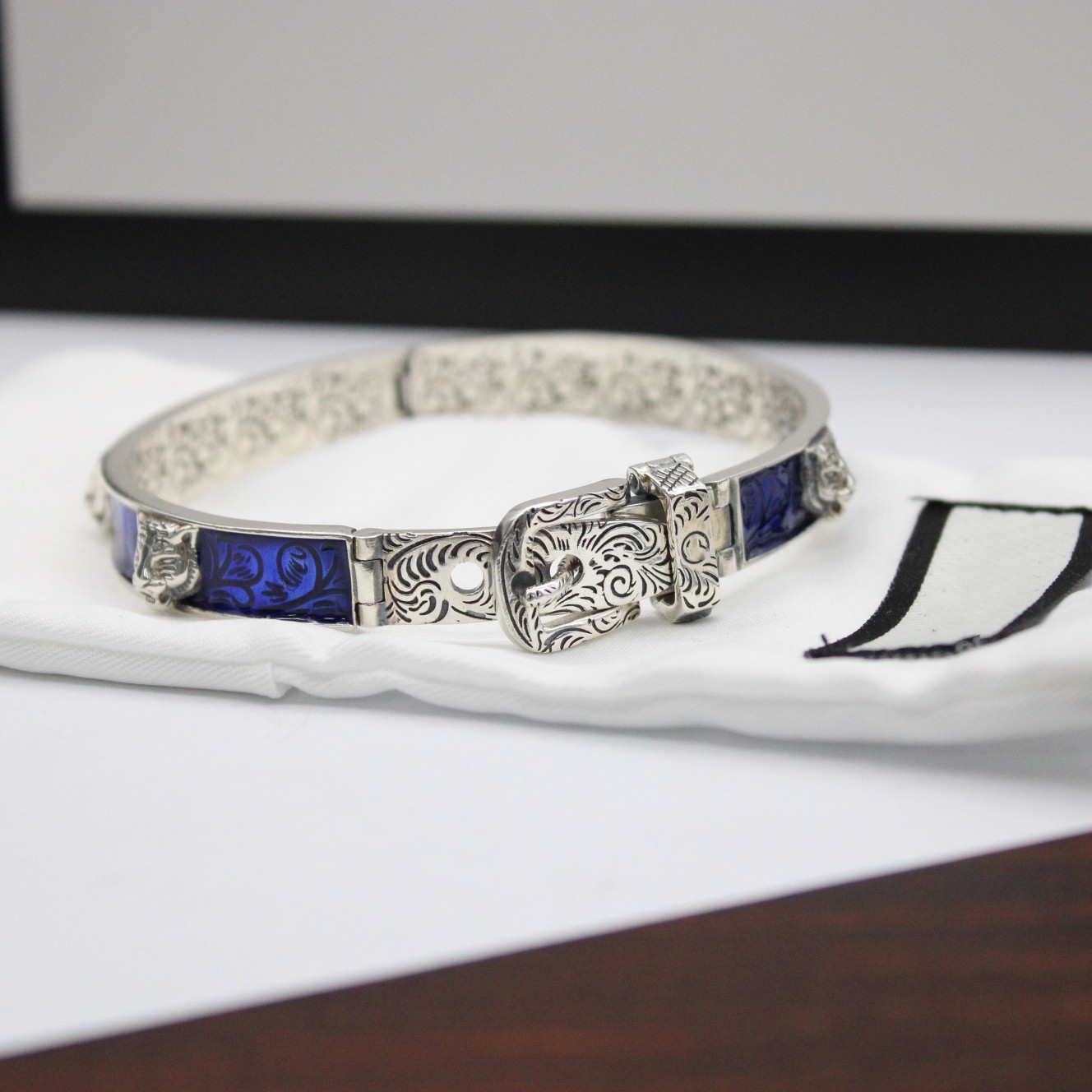 

Best Fashion Blue Domineering Tiger Head Bracelet Pattern Enamel Silver Plated Vintage Bracelet Supply NRJ