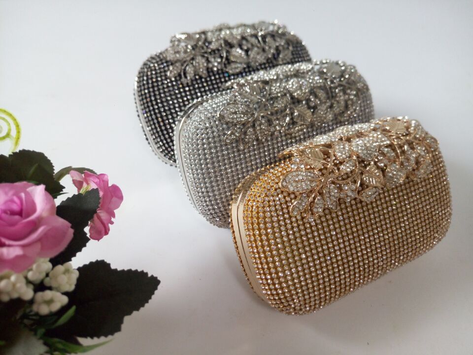 

Luxy Moon Flower Crystal Women Clutch Bags Luxury Diamond Gold Color Evening Bags wedding Handbag Rhinestones Party Purse w326, Black