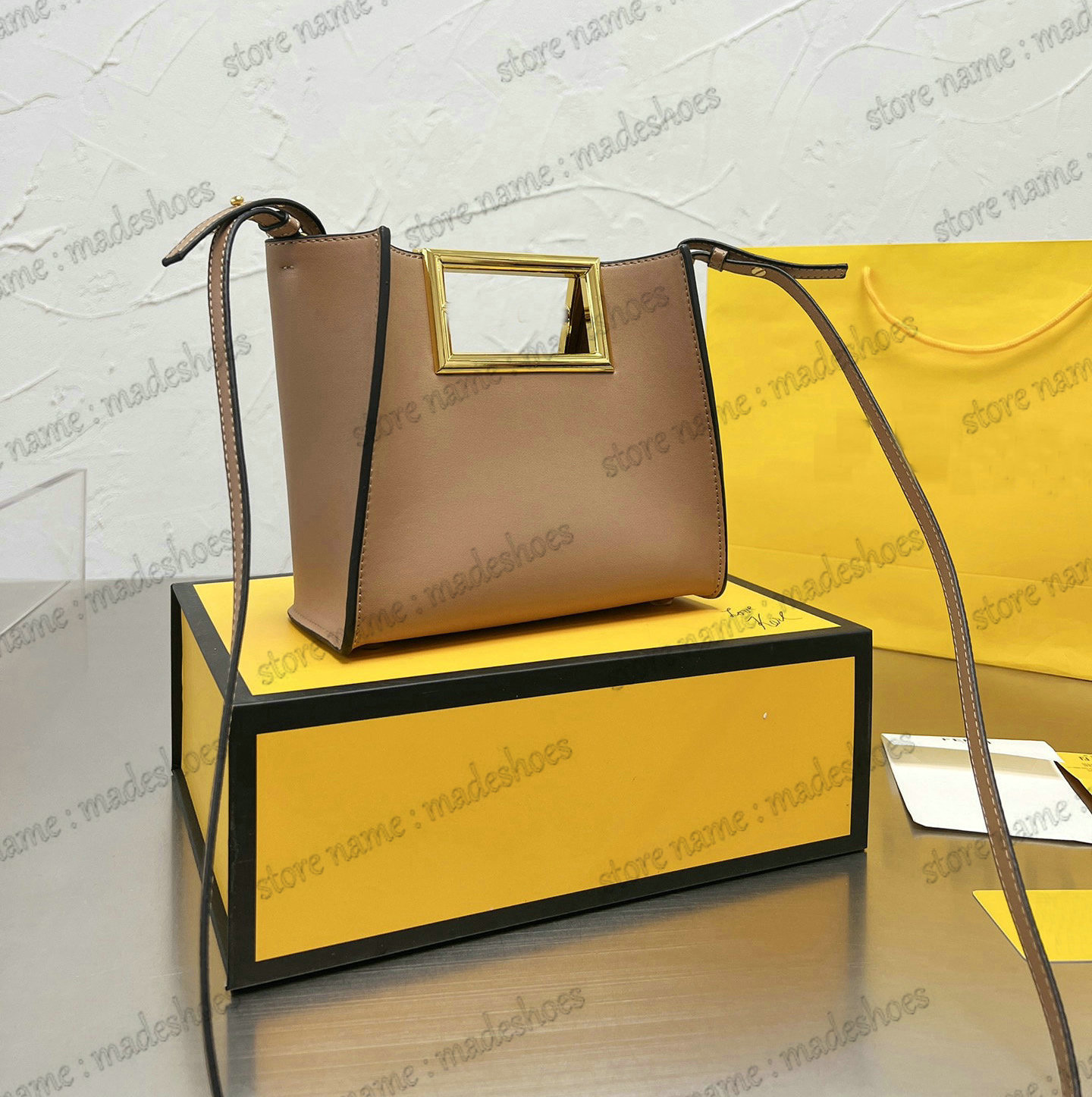 

Way Tote Vitello Small Beige/Black/Cream/Dark Brown Handle Bag Two Magnetic Metal Handles Luxurys Designers Chic Nappa soft leather Handbag Womens Cross Body