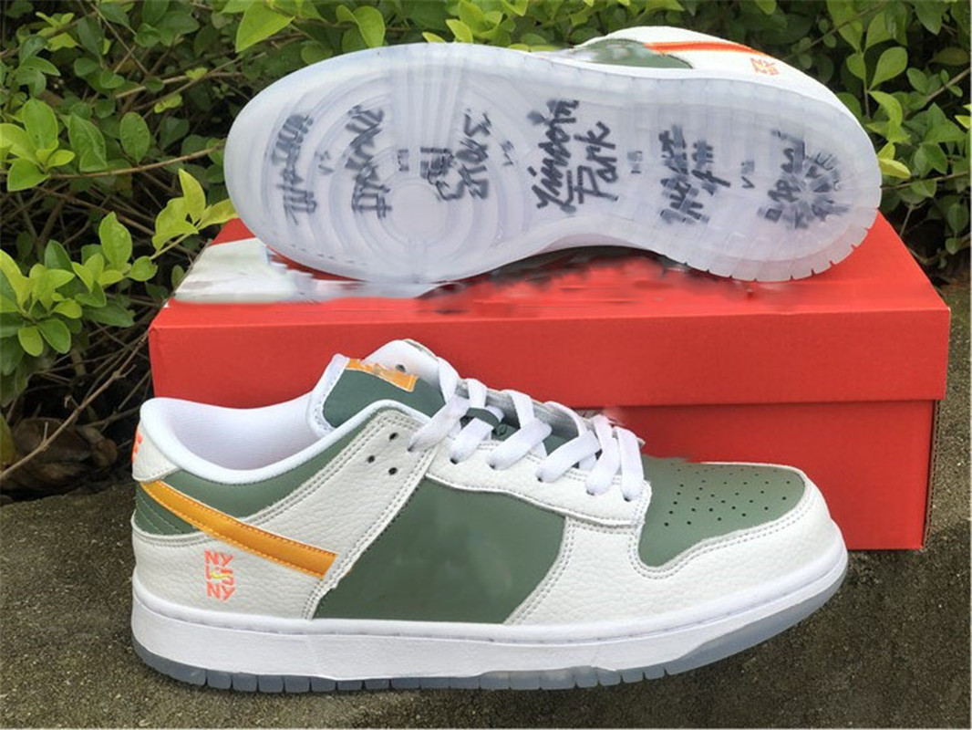 

Authentic SB Shoes NY vs Skateboard Man Woman Basketball WHite Green Red Sneakers DN2489-300