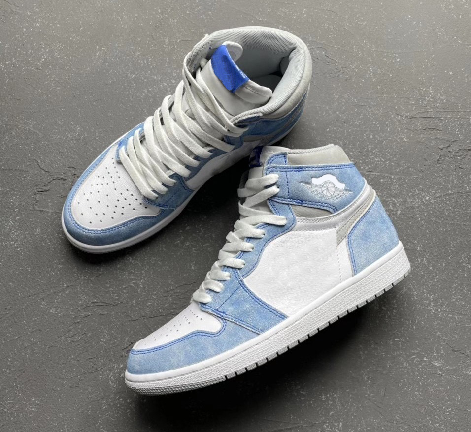 

2021 Newest Authentic 1 High OG Hyper Royal Trophy Room 1S Shoes Light Smoke Grey White Man Woman Outdoor Shoes Sports Sneakers Nakeskin&#13