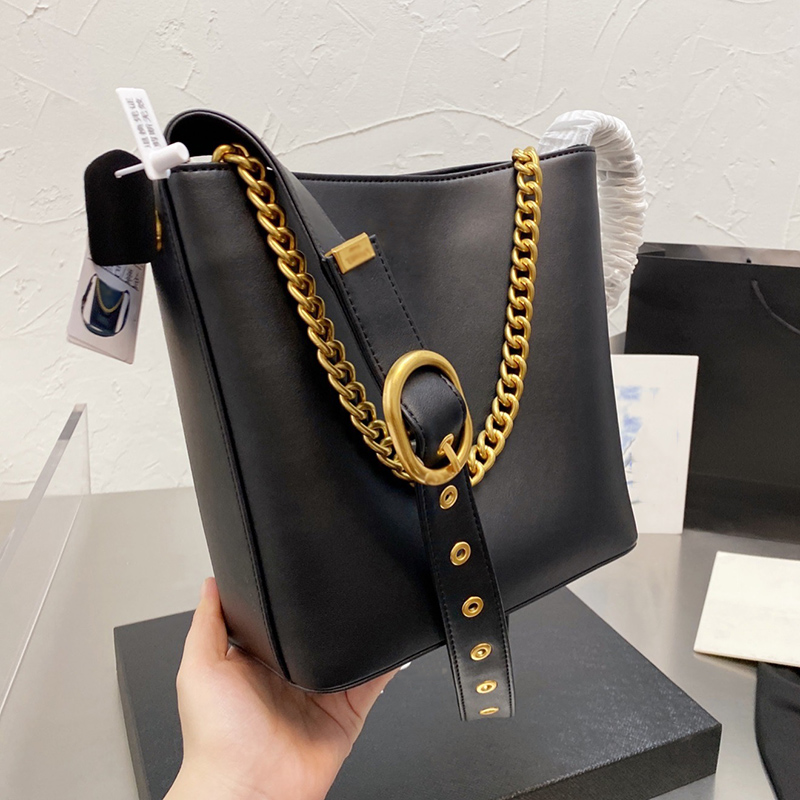 

Vintage Gold Chain Leather Shoulder Bag - Elegant, Adjustable Strap Bucket Purse for Luxury Style, 23cm