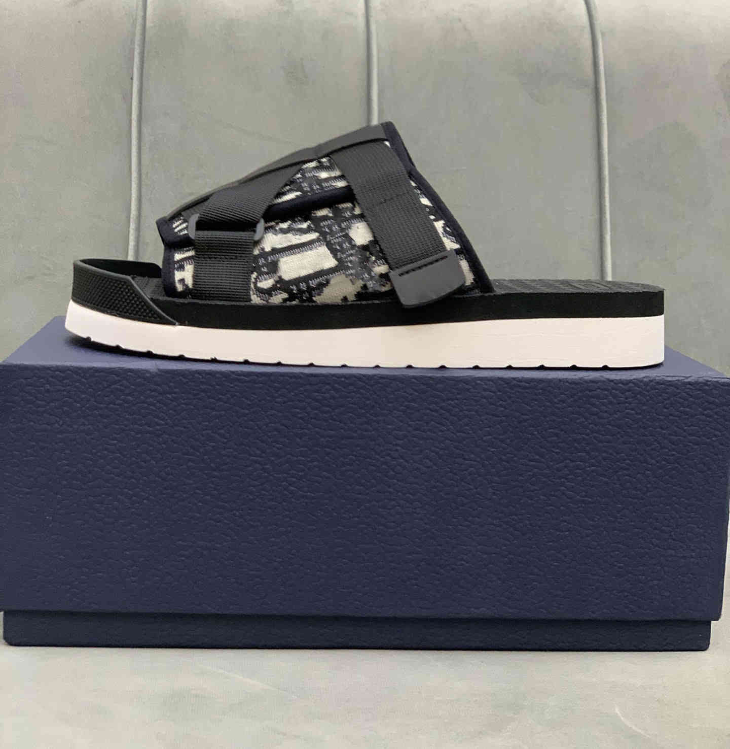 

2021 Designer Black Alpha Slippers in Oblique Jacquard Fashion Summer Luxury Red White Slipper Nylon Bands Sandy Beach Sandals Loafer