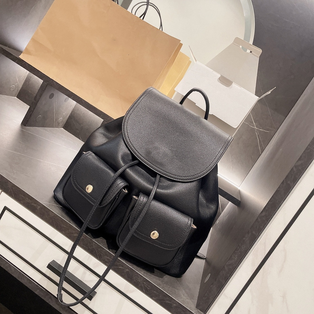 

Unisex black medium backpack