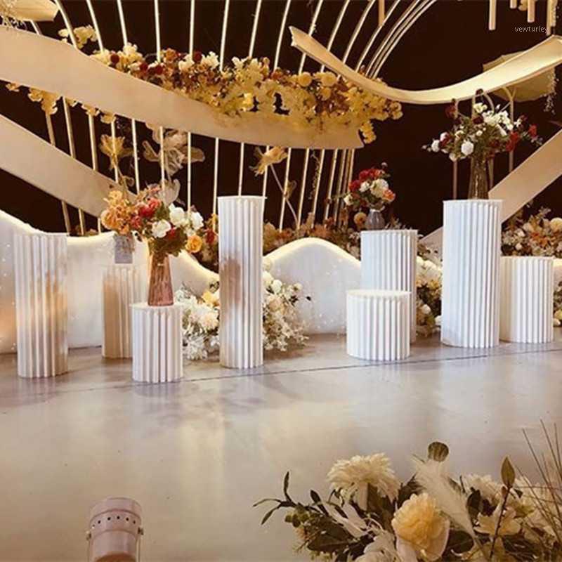 

Party Decoration 4pcs Wedding Props Stage Origami Cylinder Shopping Mall Window Road Lead Ornaments Candy Stand Foam Paper