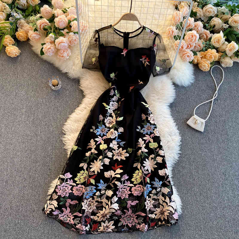 

Casual Dresses Embroidered Flowers Elegant O-Neck Short Sleeved Retro Fairy A-line Gauze Long Dress EMH2, Black