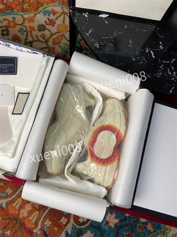 

2021 Designers Camouflage Sneakers Men Women Rivet Shoes Studded Flats Casual Shoe Mesh Camo Suede Leather Trainers Rockrunner Chaussures jg201001, Choose the color