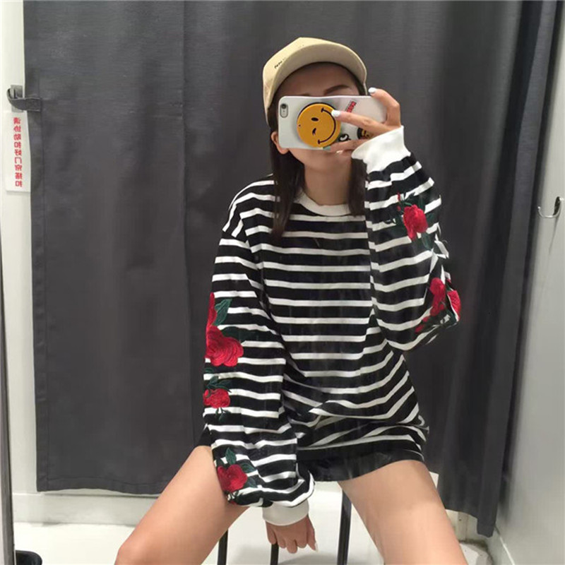 

Women's Hoodies & Sweatshirts Autumn Harajuku Roses Embroidery Lantern Sleeve Loose Striped Women Designer Sweatshirt Girl Vintage Elegant C, White