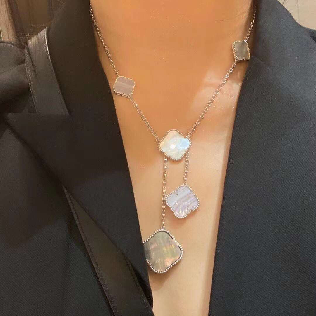 

Irregular six-flower necklace 4/Four Leaf Clover Charm Bracelets Bangle Chain 18K Gold Agate Shell Mother-of-Pearl for Mother's Day Jew, Silver