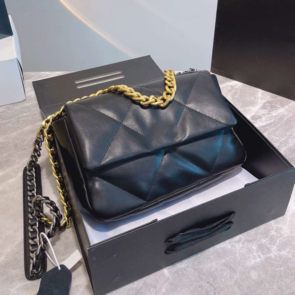 Dîner de luxe de designer SacsSSS21 Classic Mini Série 19 Série Sac FLAP Sac Luxurys Deingers Vintage Messenger Haute Qualité Multi Pochette Lamb