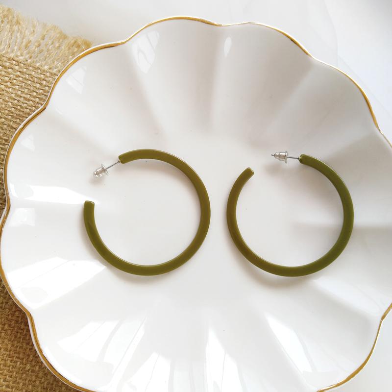 

Hoop & Huggie Korean Fashion Earrings Green Resin Big Round Geometric Statement Earring For Women 2021 Trend Jewelry Party Girls Gift