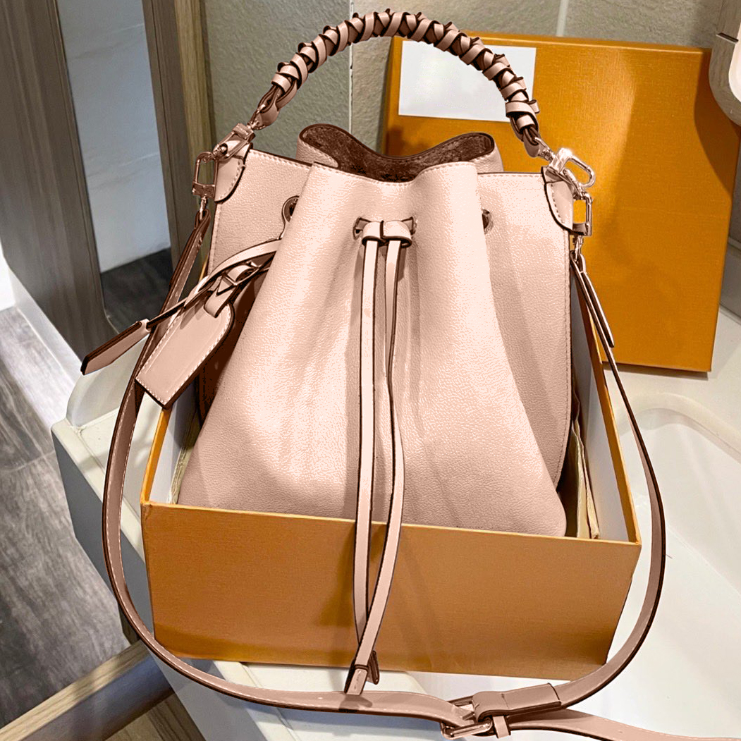 

SS Classic Luxury Fashion high quality calfskin Famous Designer Wallets Gradient letter printing handbags Bucket bags jacquard flower should, Red;black